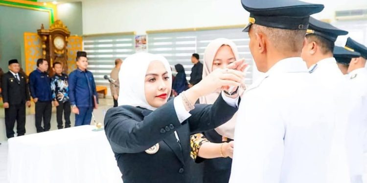 Bupati Labuhanbatu Lantik 71 Pejabat Struktural dan Fungsional