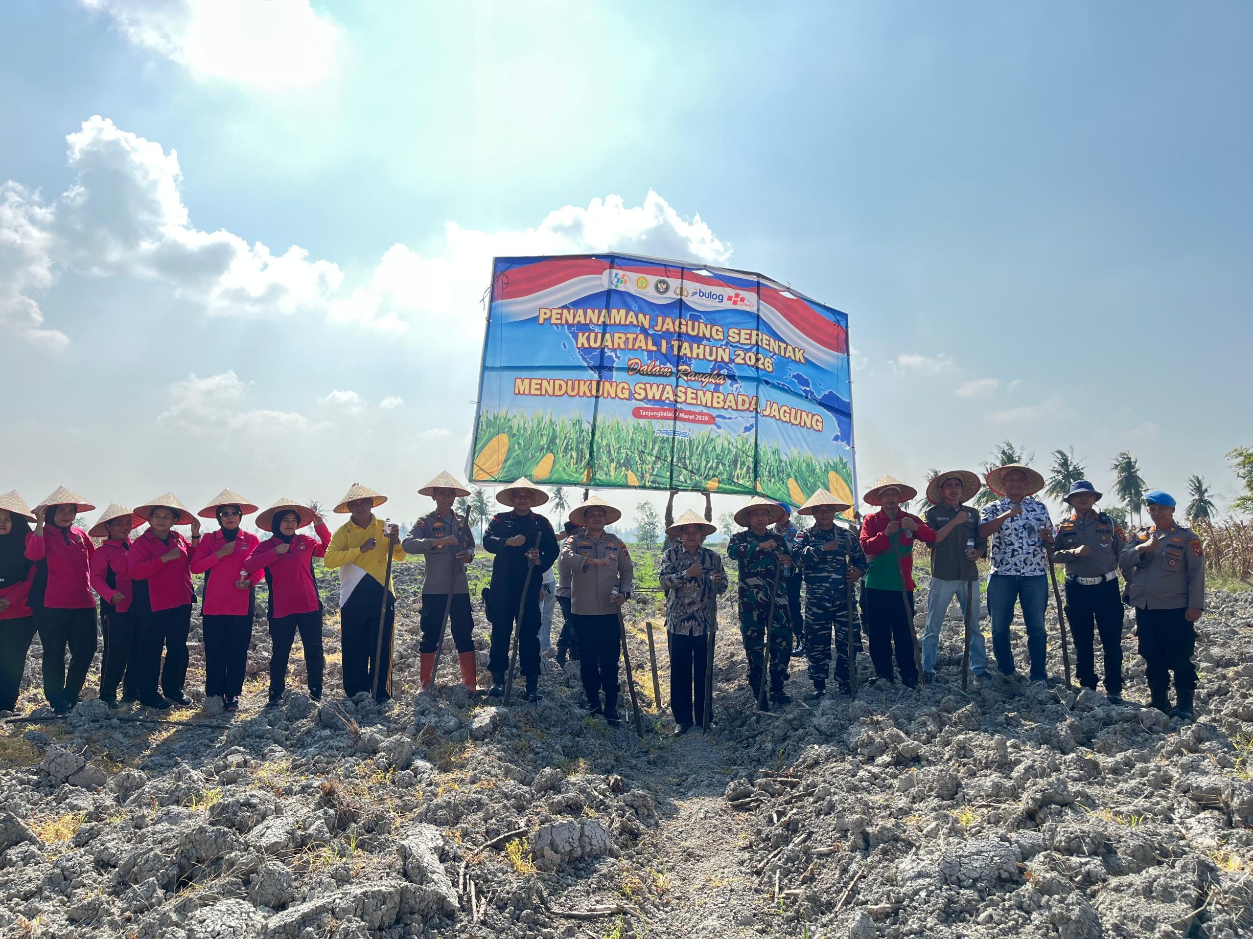 Pemko Tanjungbalai Hadiri Kegiatan Tanam Jagung Serentak