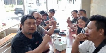 Ketua PW IWO Sumut dan PD IWO Sibolga foto bareng.