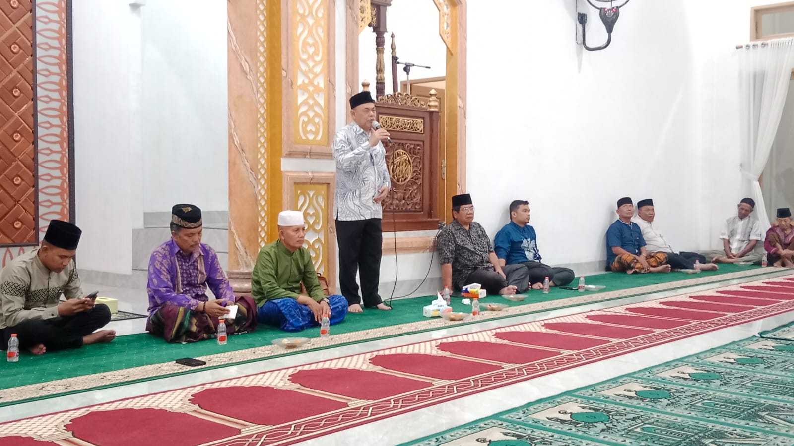 Anggota DPRD Sumut Yahdi Khoir Gelar Safari Ramadhan di Mesjid Nurul Huda Desa Meranti