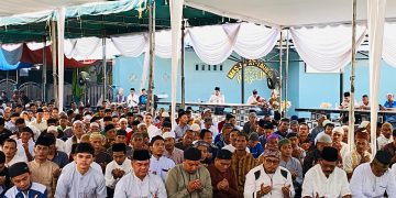 Pegawai Lapas Labuhan Ruku Gelar Sholat Idul Fitri Bersama Warga Binaan 