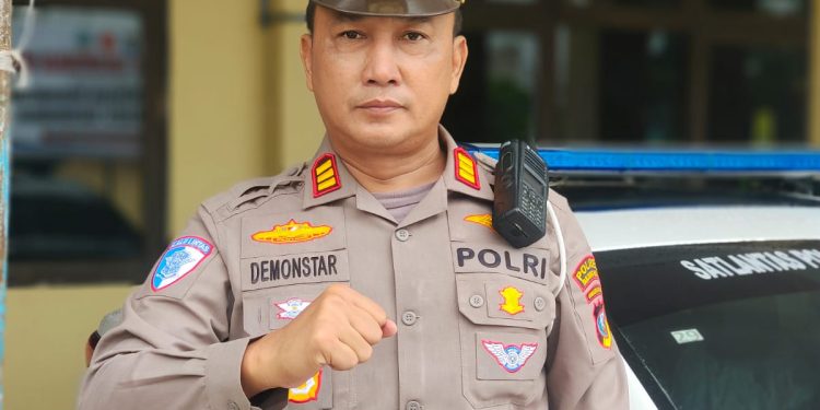 Kasat Lantas AKP Demonstar, SH, MH
