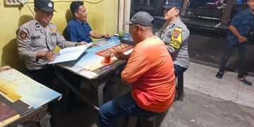 Personel Polsek Sei Tualang Raso Sambangi Pos Kamling