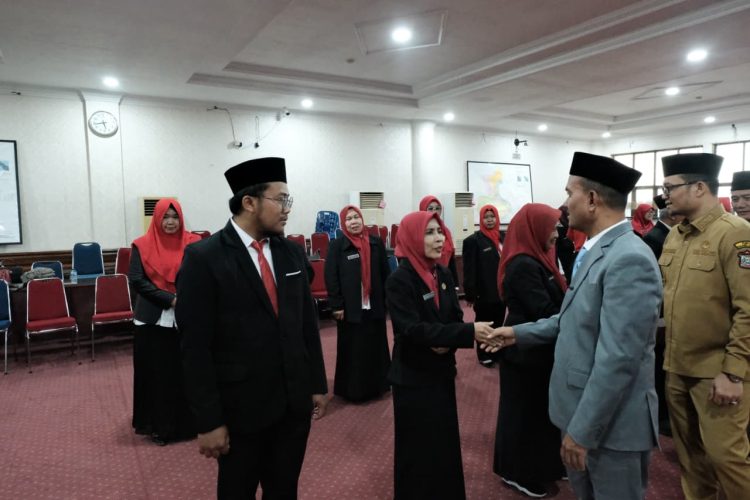 Walikota Tanjungbalai Kukuhkan 11 Kepsek dan 11 Pejabat Fungsional