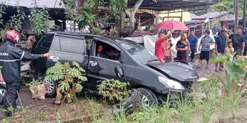 Lakalantas di Asahan, Kijang Inova Remuk Ditabrak Kereta Api
