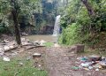 Waduh Sampah Berserakan di Lokasi Wisata Air Terjun Simonag Monang