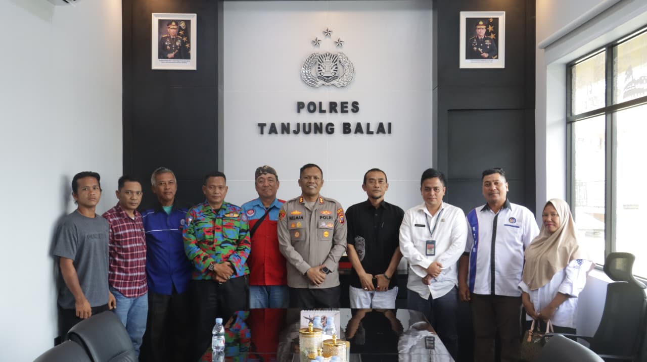 Kapolres Tanjungbalai Ajak Elemen Buruh Rayakan May Day dengan Silaturahmi