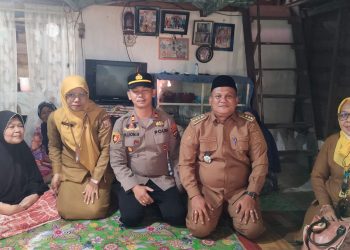 Kapolsek Datuk Bandar Sambangi Warga Penderita Kanker 