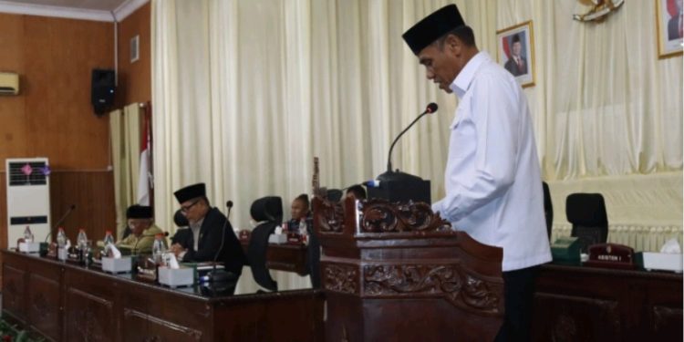 Rapat paripurna DPRD Batubara.