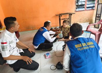 Kades Teluk Dalam Ikuti Program Jebol e-KTP