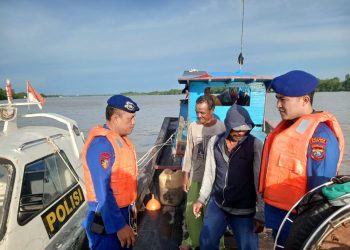 Jaga Kamtibmas Perairan Tanjung Balai, Sat Polairud Gelar Patroli Laut