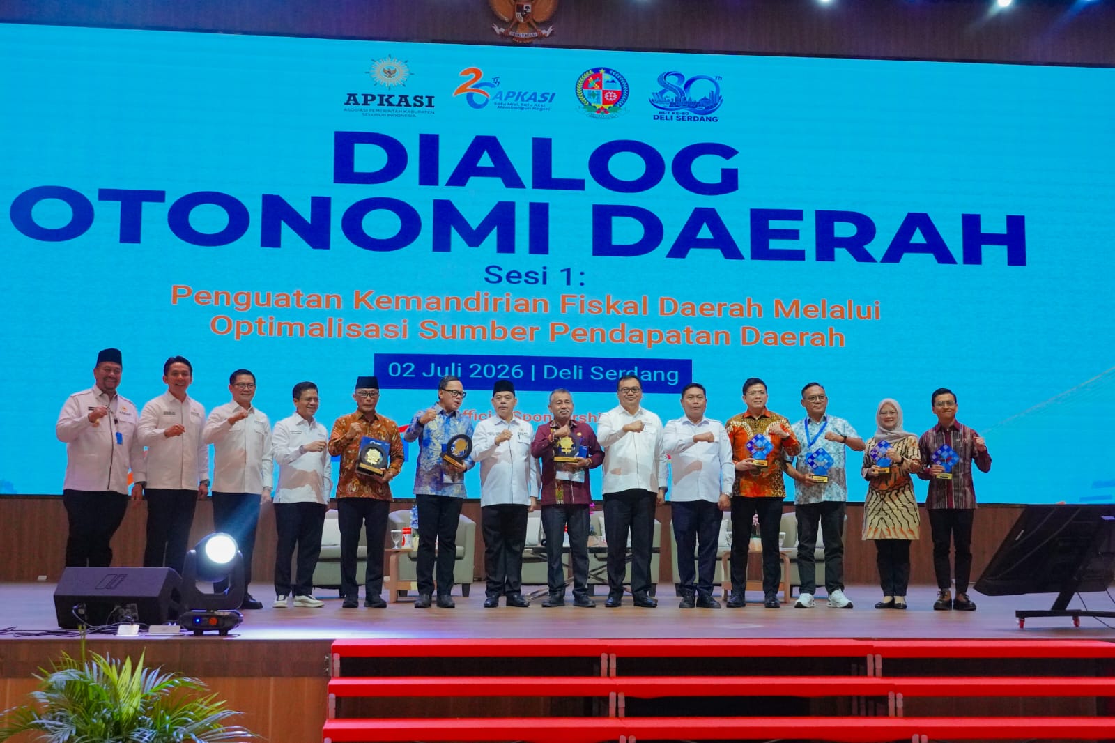 Bupati Batubara Hadiri Dialog Otonomi Daerah