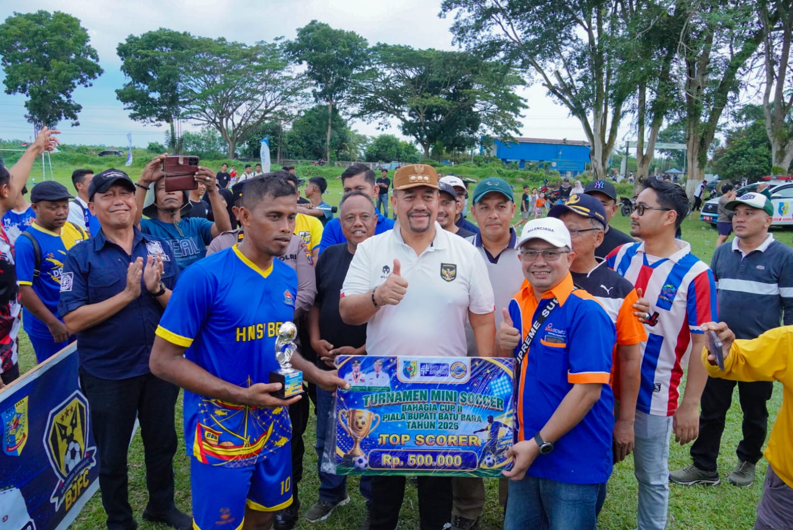 Bupati Batubara Tutup Turnamen Mini Soccer Bahagia Cup II, HNSI Raih Juara I