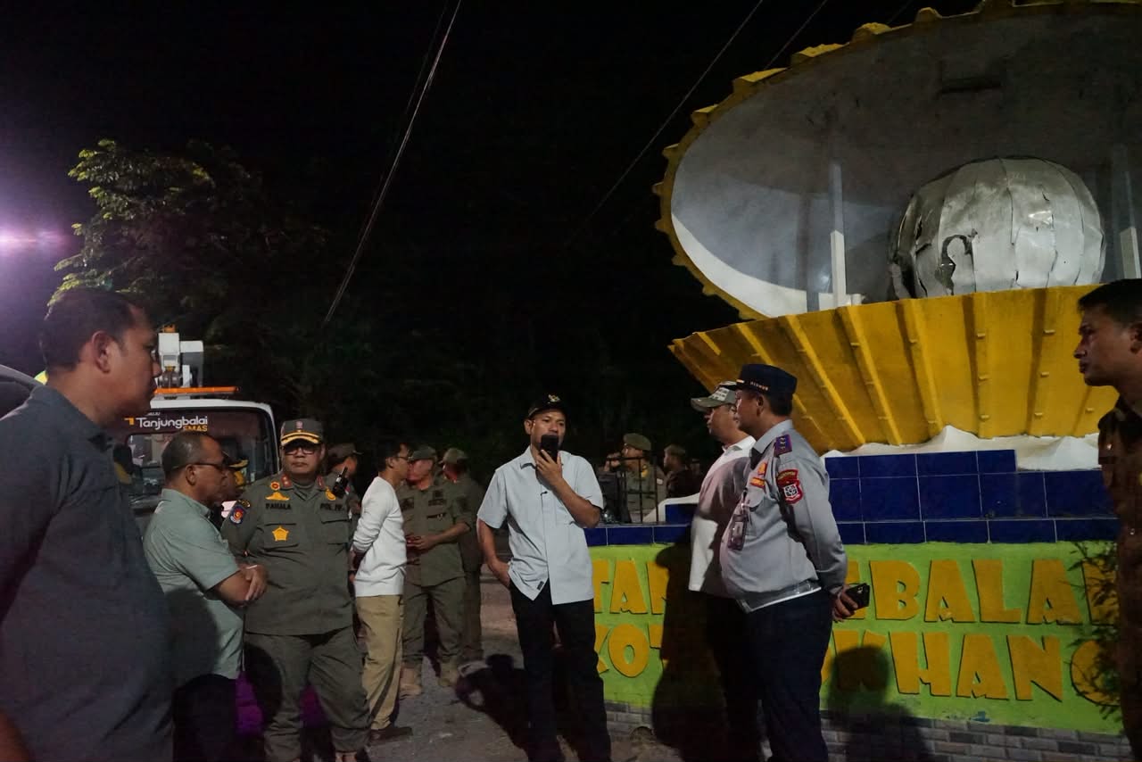 Walikota Mahyaruddin Tinjau Sejumlah Titik LPJU, Ruas Jalan dan Sarana UMKM