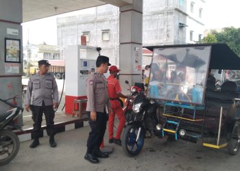 Pastikan Stok BBM Aman, Personel Polres Tanjungbalai Pantau Sejumlah SPBU