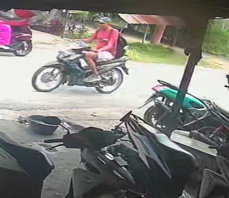 Aksi Pencuri Sepedamotor di Kecamatan Meranti Asahan Terekam CCTV