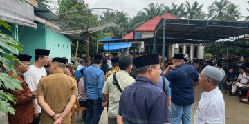 Ketua Kwarcab Asahan Melayat ke Rumah Duka Almarhum Ayah Mertua Wakil Bupati