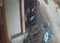 Aksi Pencuri Sepedamotor di Kecamatan Meranti Asahan Terekam CCTV