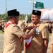 Wabup Asahan Terima Tanda Penghargaan Gerakan Pramuka Darma Bakti
